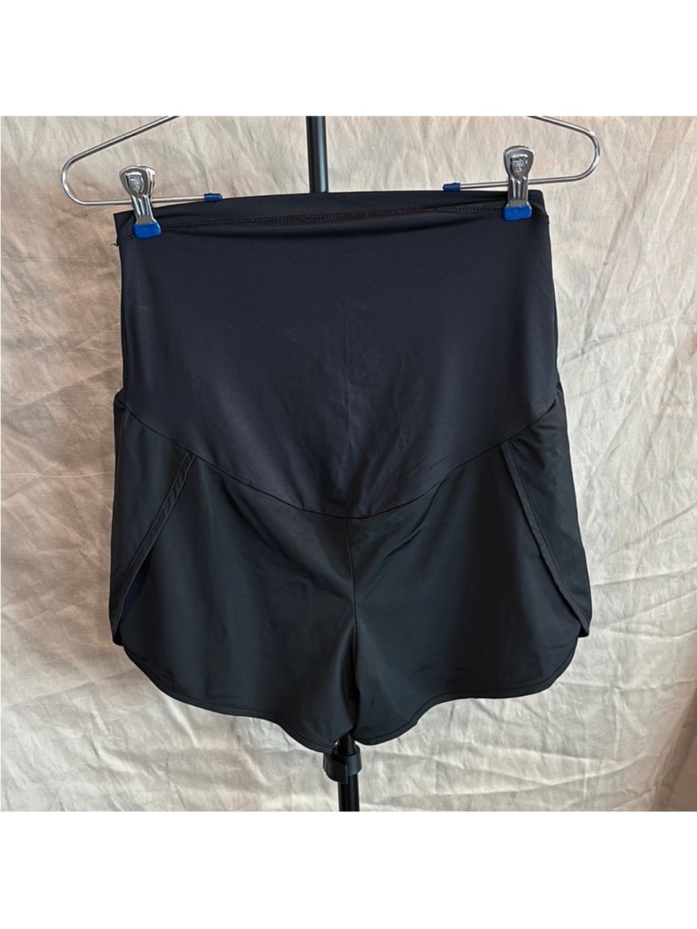 BeMaternity Black High-Waist Athletic Shorts with Curved Panels